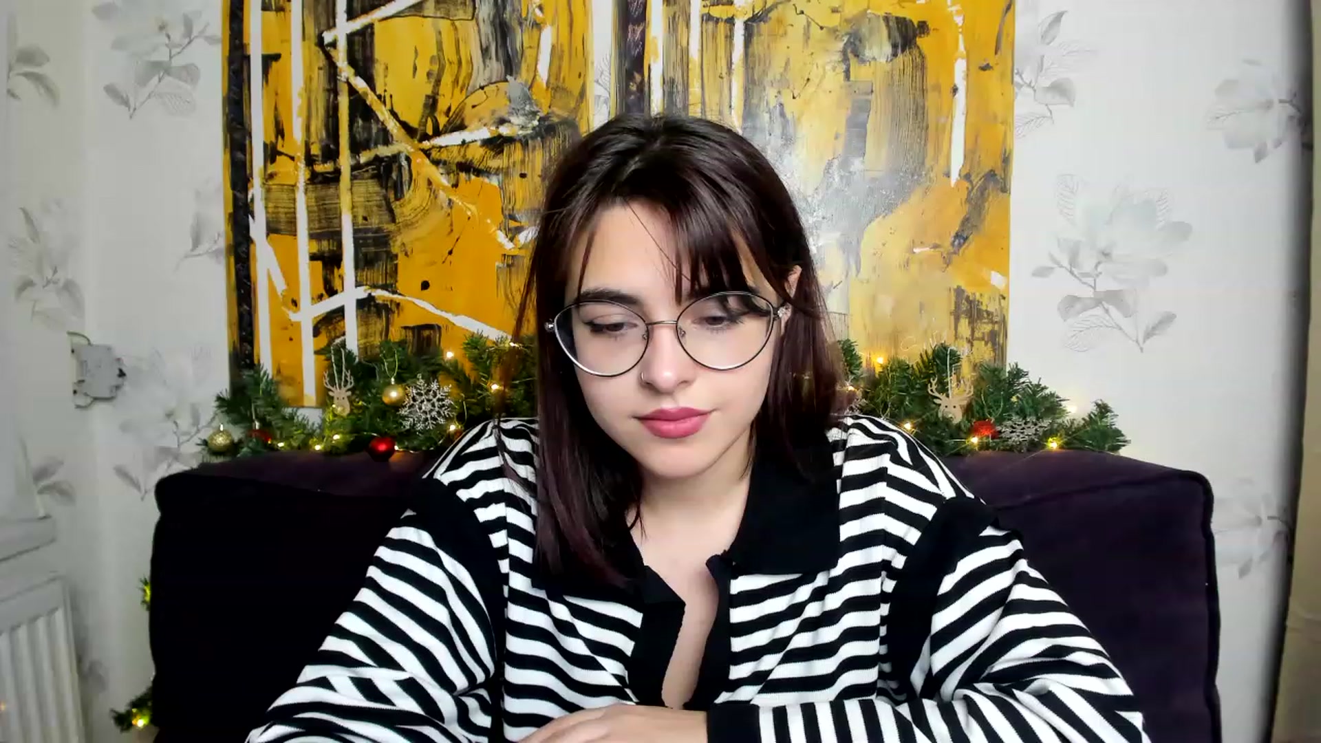 Gallery image thumbnail from MillaGold's myfreecams stream on, 12/30/2022, 13:10 image 15 of 20