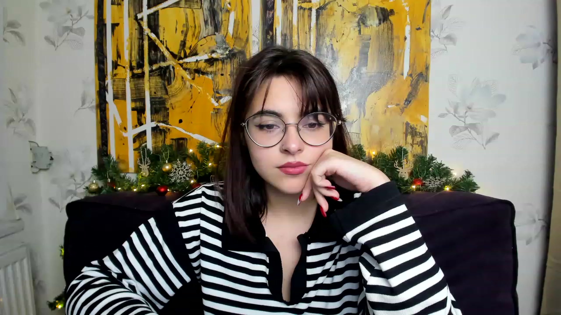 Gallery image thumbnail from MillaGold's myfreecams stream on, 12/30/2022, 13:10 image 8 of 20