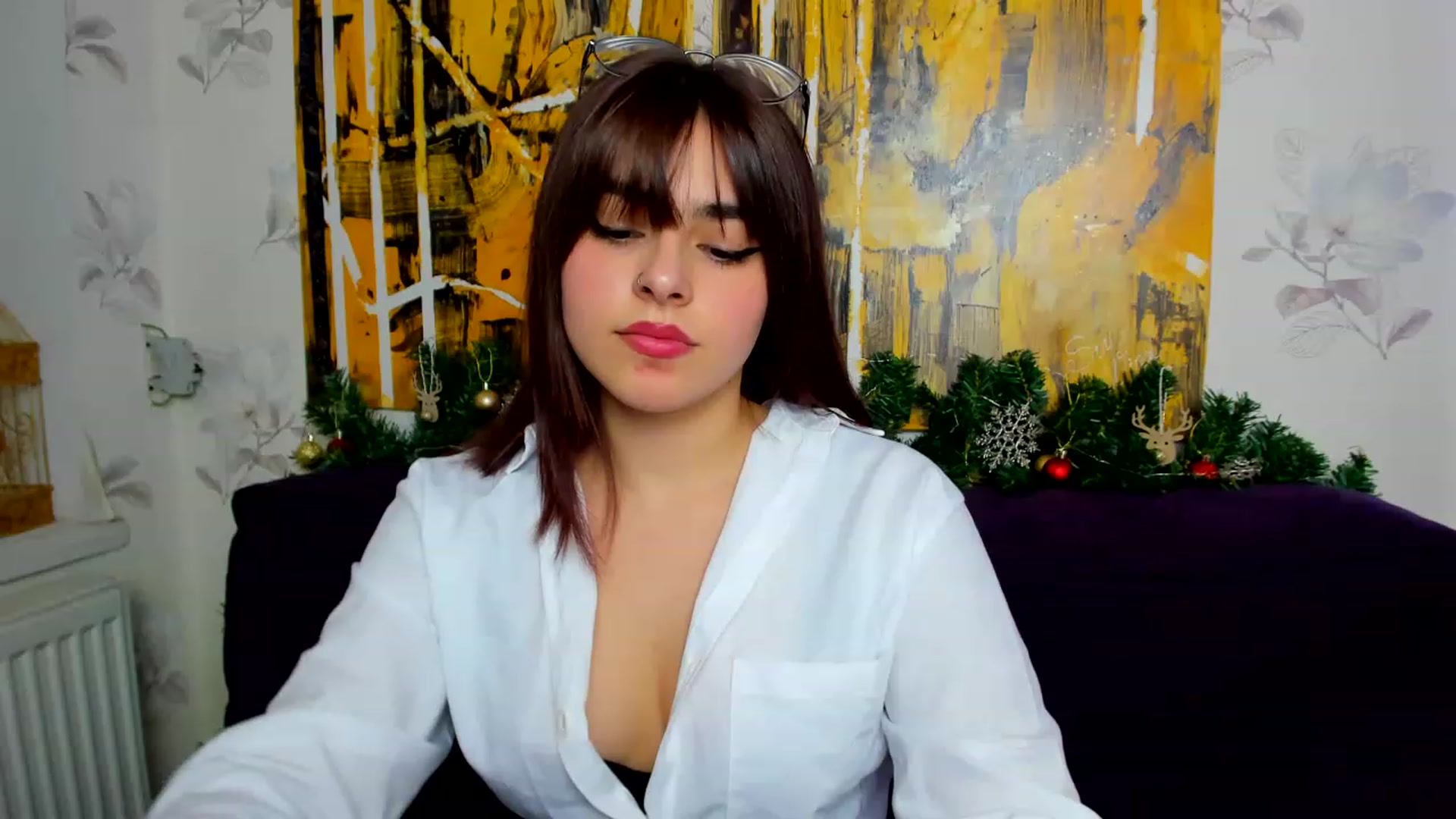 Gallery image thumbnail from MillaGold's myfreecams stream on, 01/06/2023, 12:05 image 16 of 20