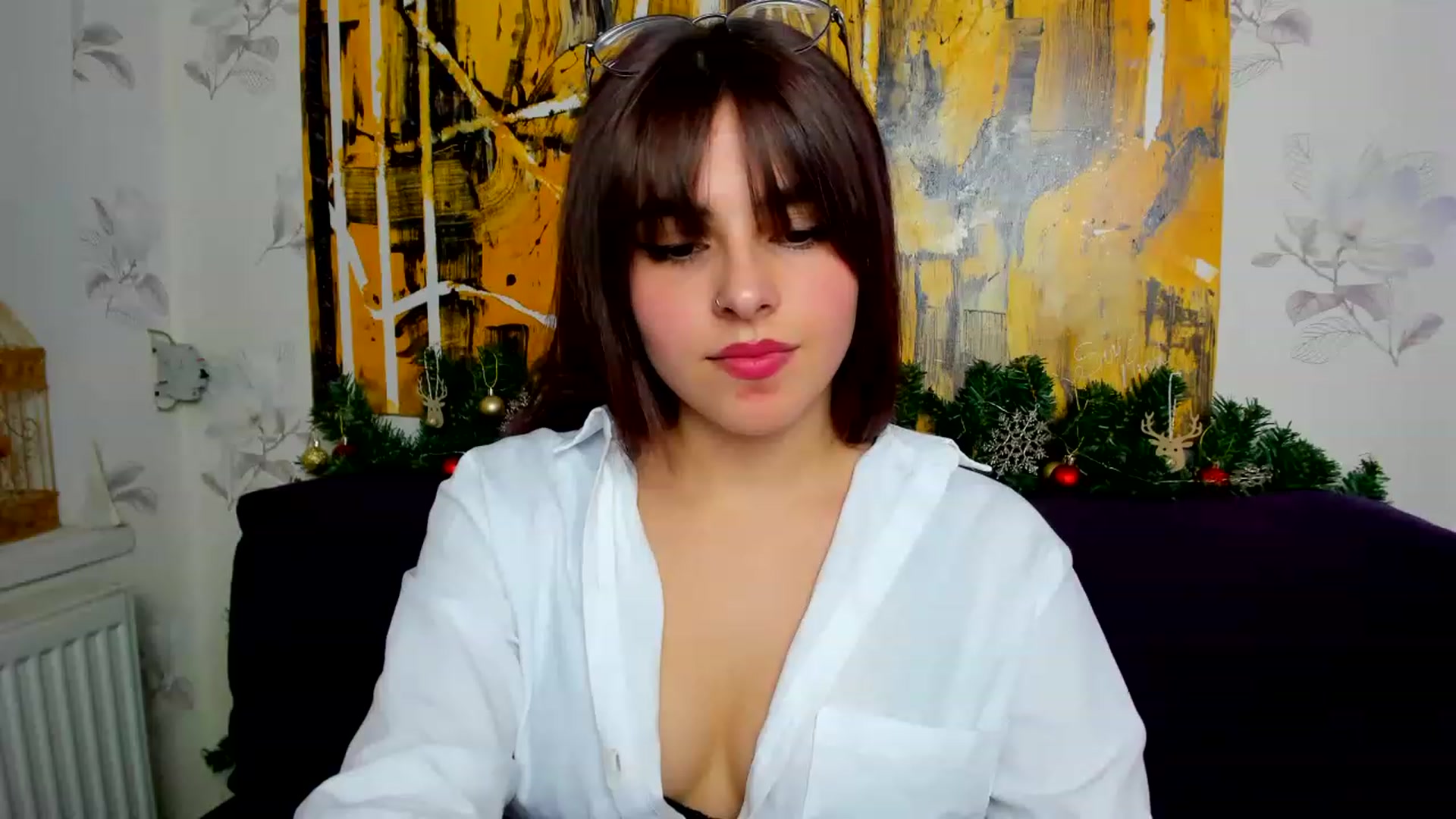 Gallery image thumbnail from MillaGold's myfreecams stream on, 01/06/2023, 12:05 image 10 of 20