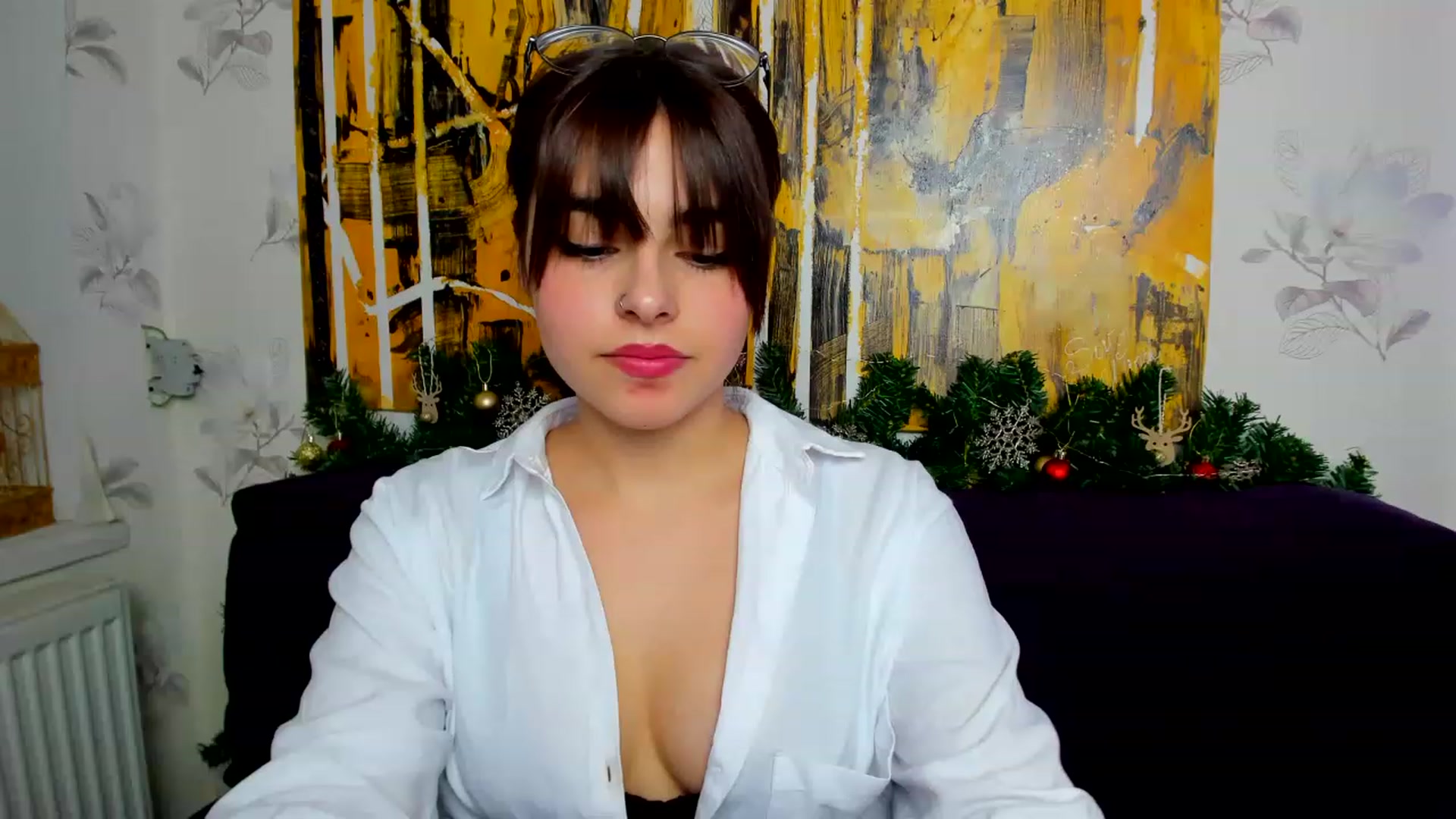 Gallery image thumbnail from MillaGold's myfreecams stream on, 01/06/2023, 12:05 image 19 of 20
