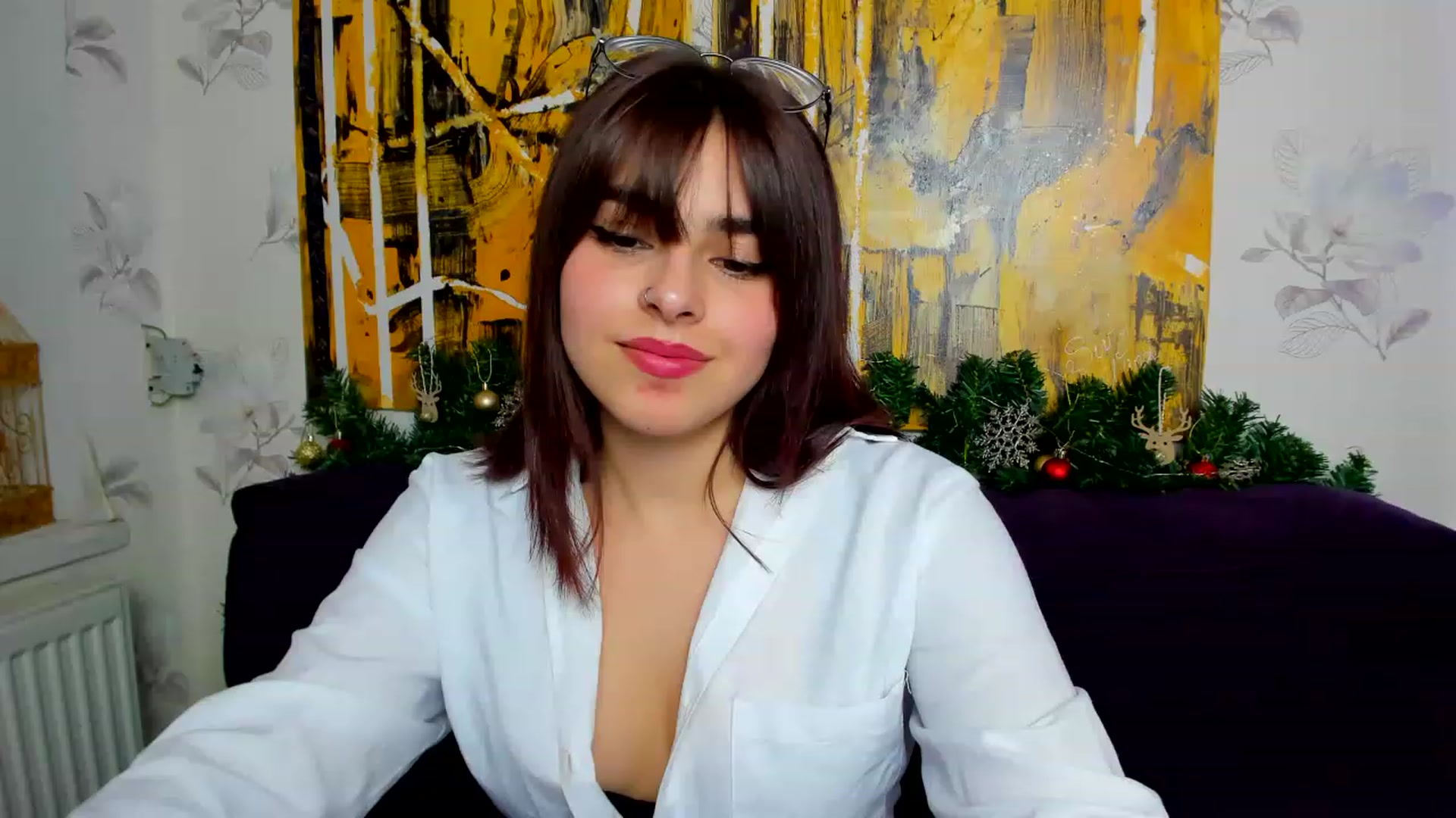 Gallery image thumbnail from MillaGold's myfreecams stream on, 01/06/2023, 12:05 image 18 of 20