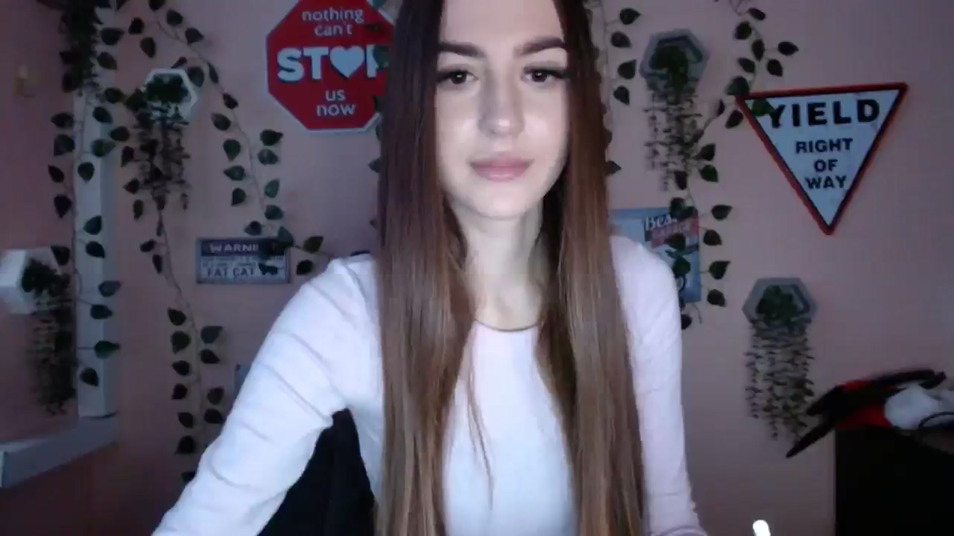 Gallery image thumbnail from Milla_'s myfreecams stream on, 12/29/2025, 14:01 image 8 of 20