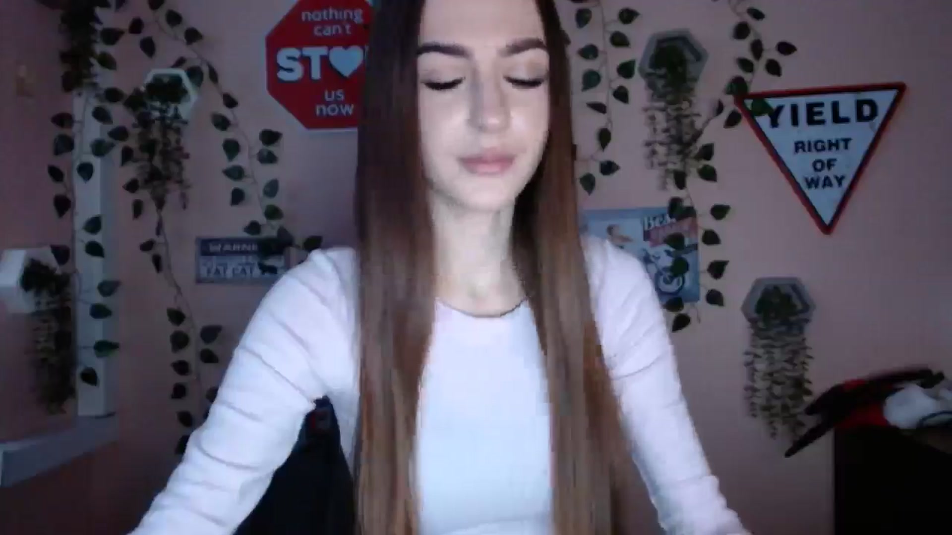 Gallery image thumbnail from Milla_'s myfreecams stream on, 12/29/2025, 14:01 image 15 of 20