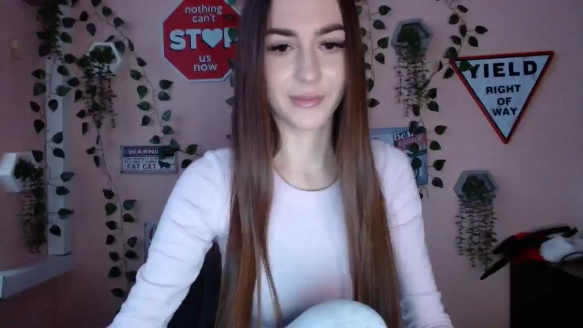 Gallery image thumbnail from Milla_'s myfreecams stream on, 12/29/2025, 14:01 image 1 of 20