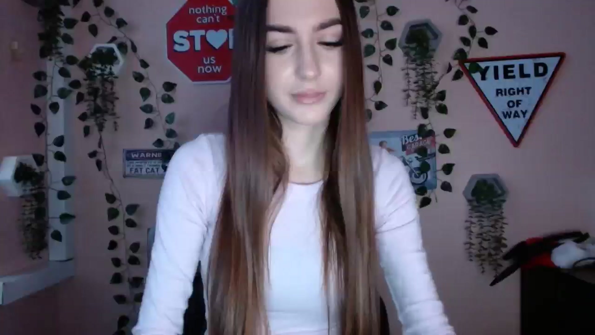 Gallery image thumbnail from Milla_'s myfreecams stream on, 12/29/2025, 14:01 image 5 of 20