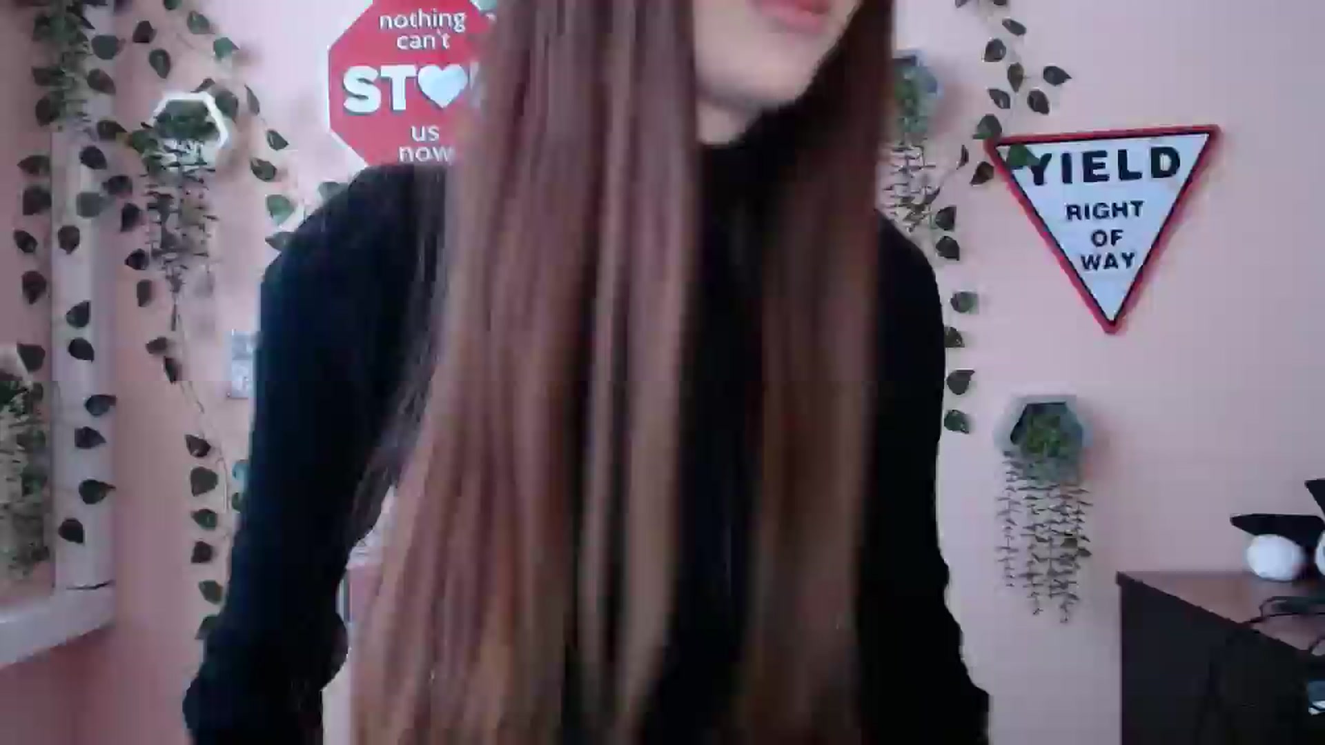 Gallery image thumbnail from Milla_'s myfreecams stream on, 12/30/2025, 12:31 image 10 of 20