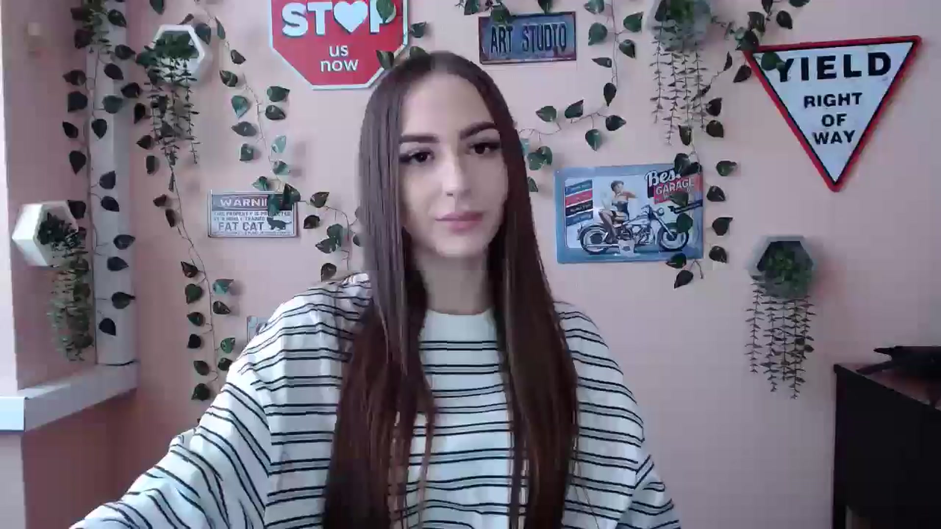 Gallery image thumbnail from Milla_'s myfreecams stream on, 01/02/2026, 12:01 image 14 of 20