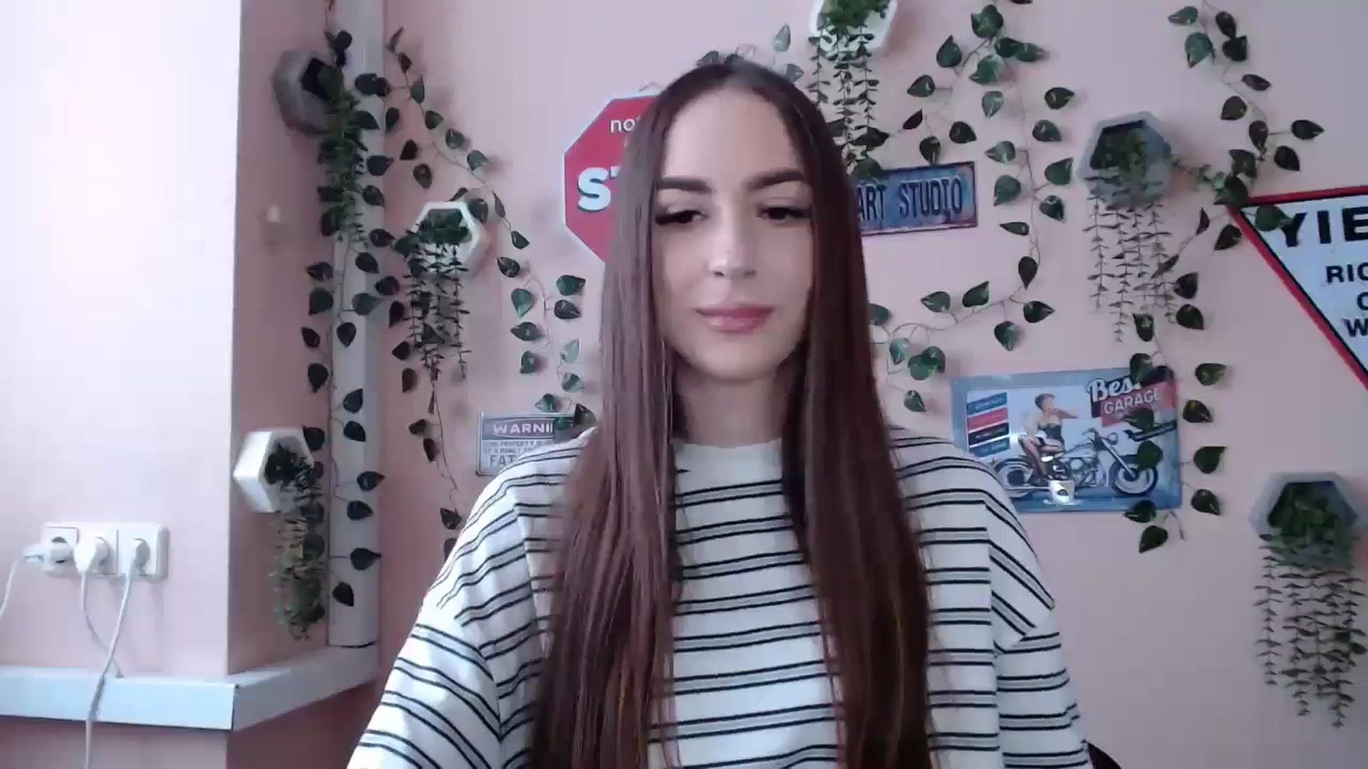 Gallery image thumbnail from Milla_'s myfreecams stream on, 01/02/2026, 12:44 image 16 of 20