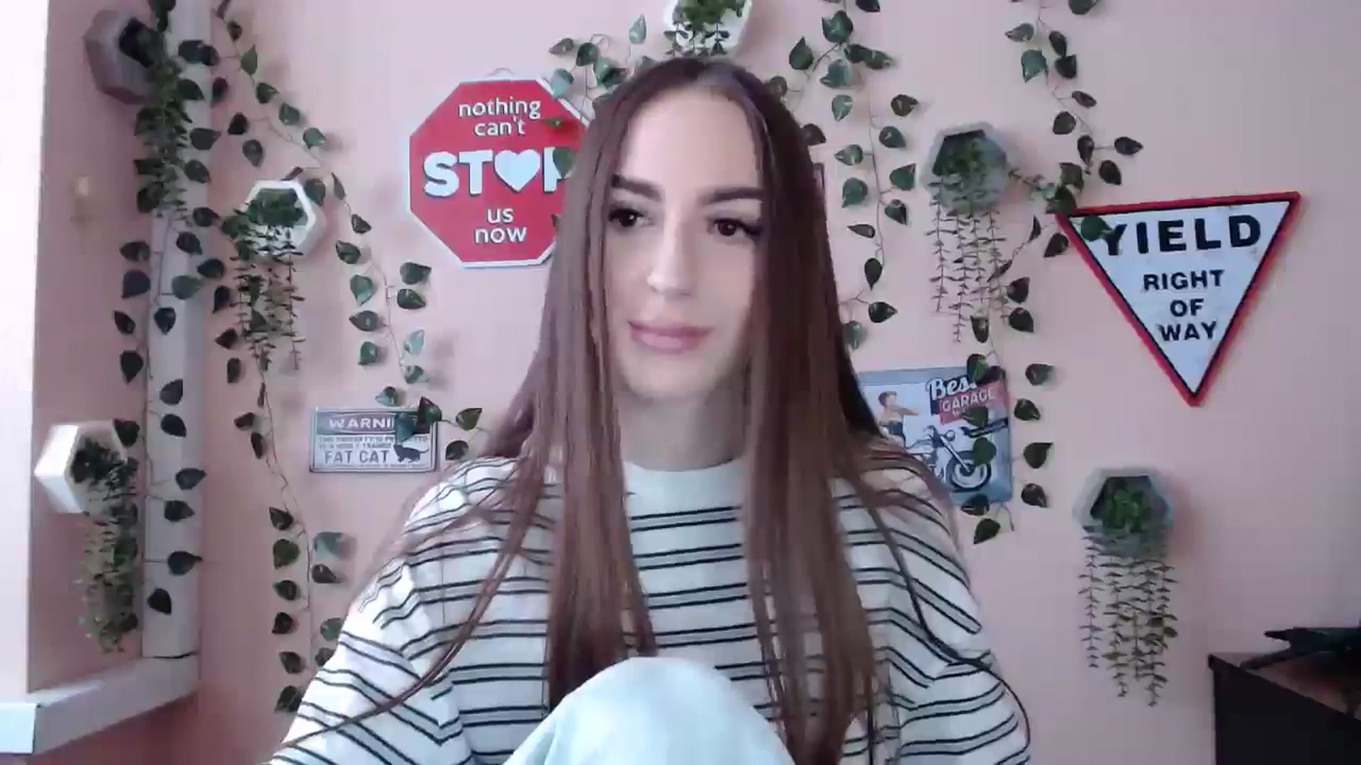 Gallery image thumbnail from Milla_'s myfreecams stream on, 01/02/2026, 12:44 image 4 of 20