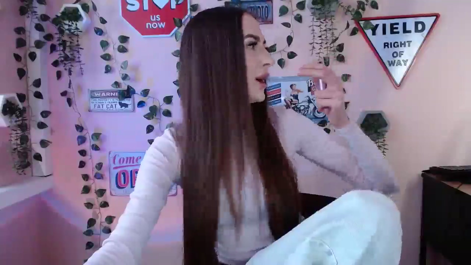 Gallery image thumbnail from Milla_'s myfreecams stream on, 01/03/2026, 13:00 image 14 of 20