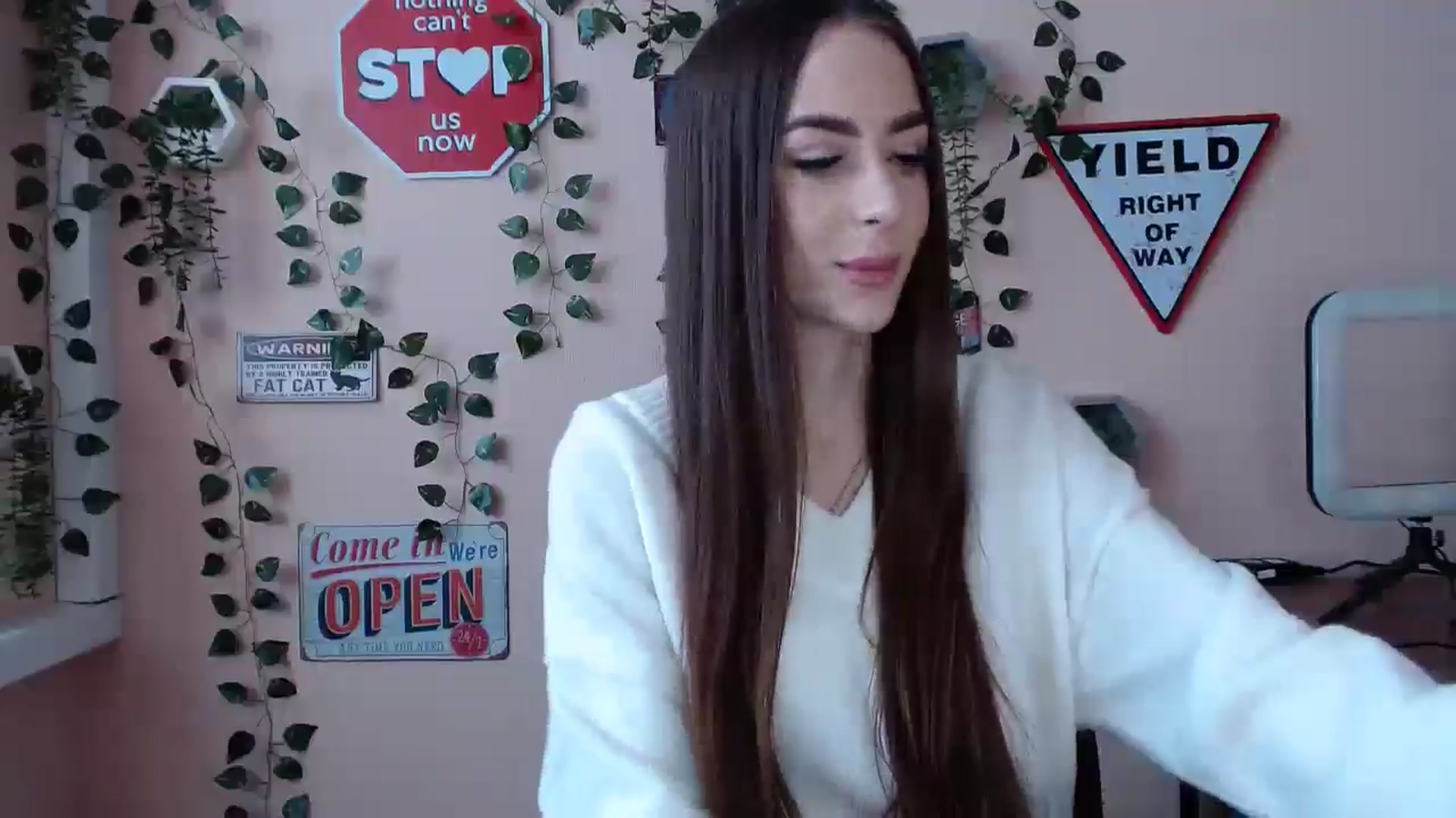 Gallery image thumbnail from Milla_'s myfreecams stream on, 01/05/2026, 12:31 image 4 of 20