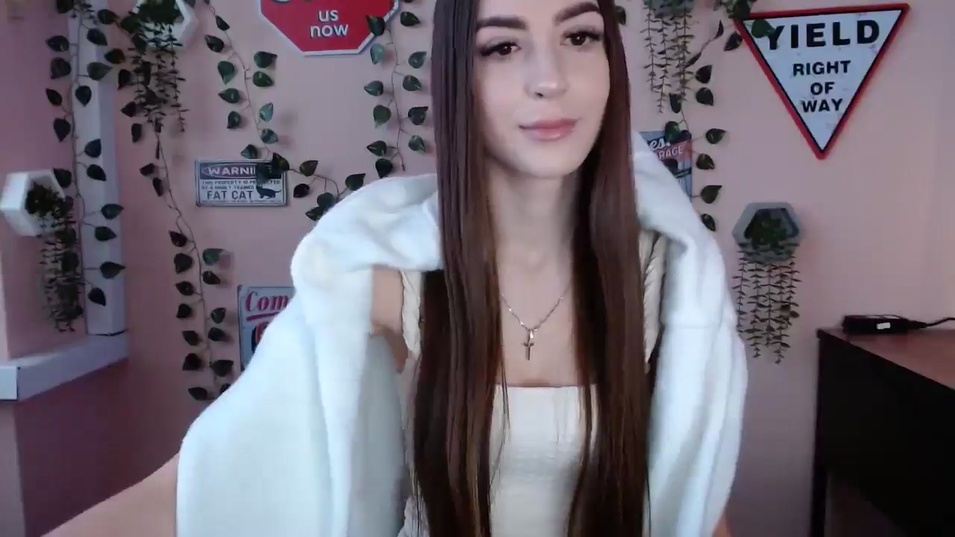 Gallery image thumbnail from Milla_'s myfreecams stream on, 01/05/2026, 13:45 image 15 of 20