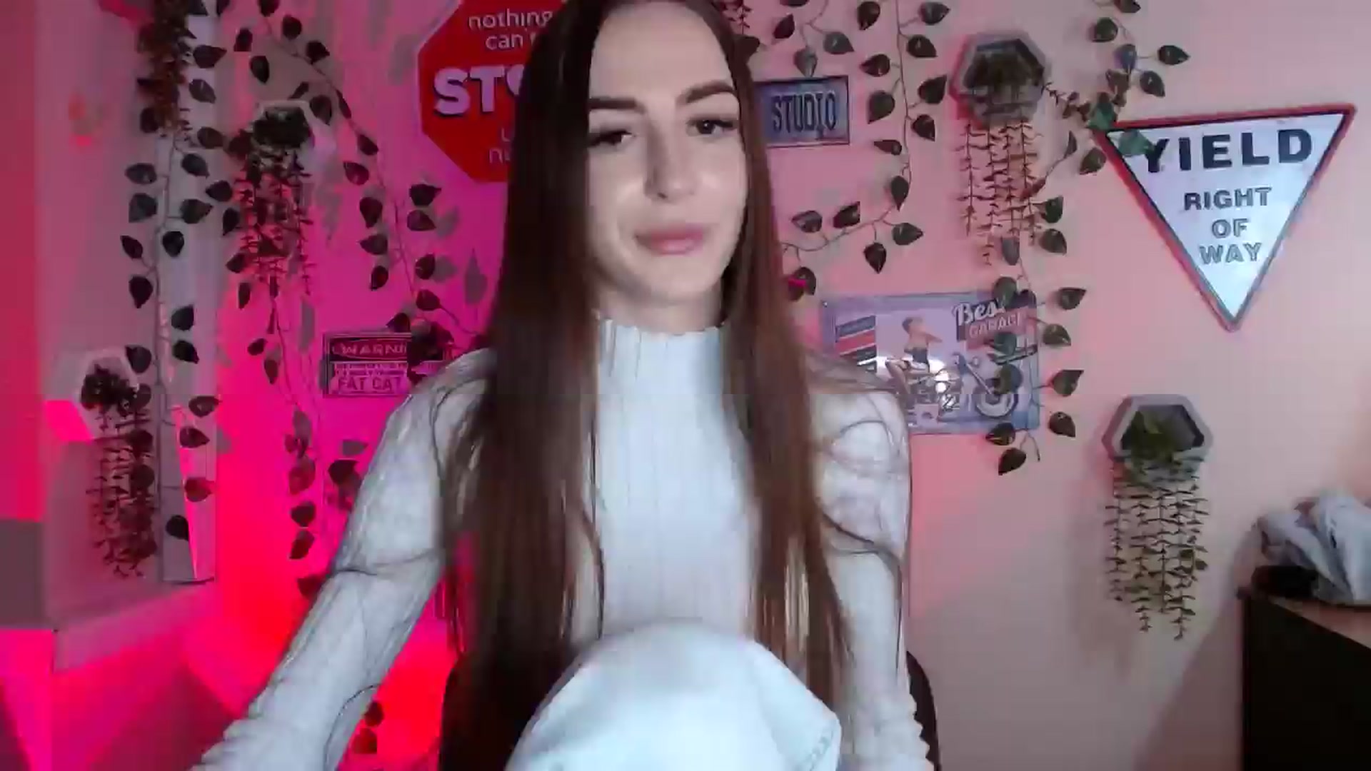 Gallery image thumbnail from Milla_'s myfreecams stream on, 01/06/2026, 15:51 image 3 of 20