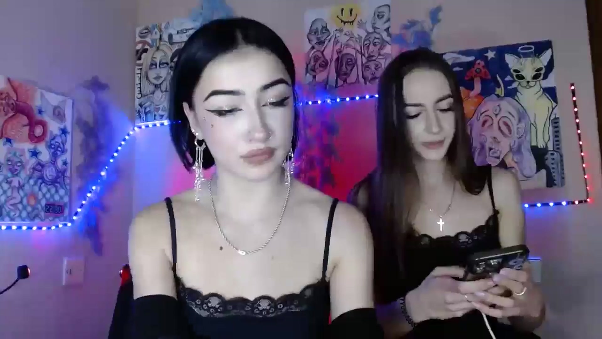 Gallery image thumbnail from Milla_'s myfreecams stream on, 01/12/2026, 15:01 image 12 of 20