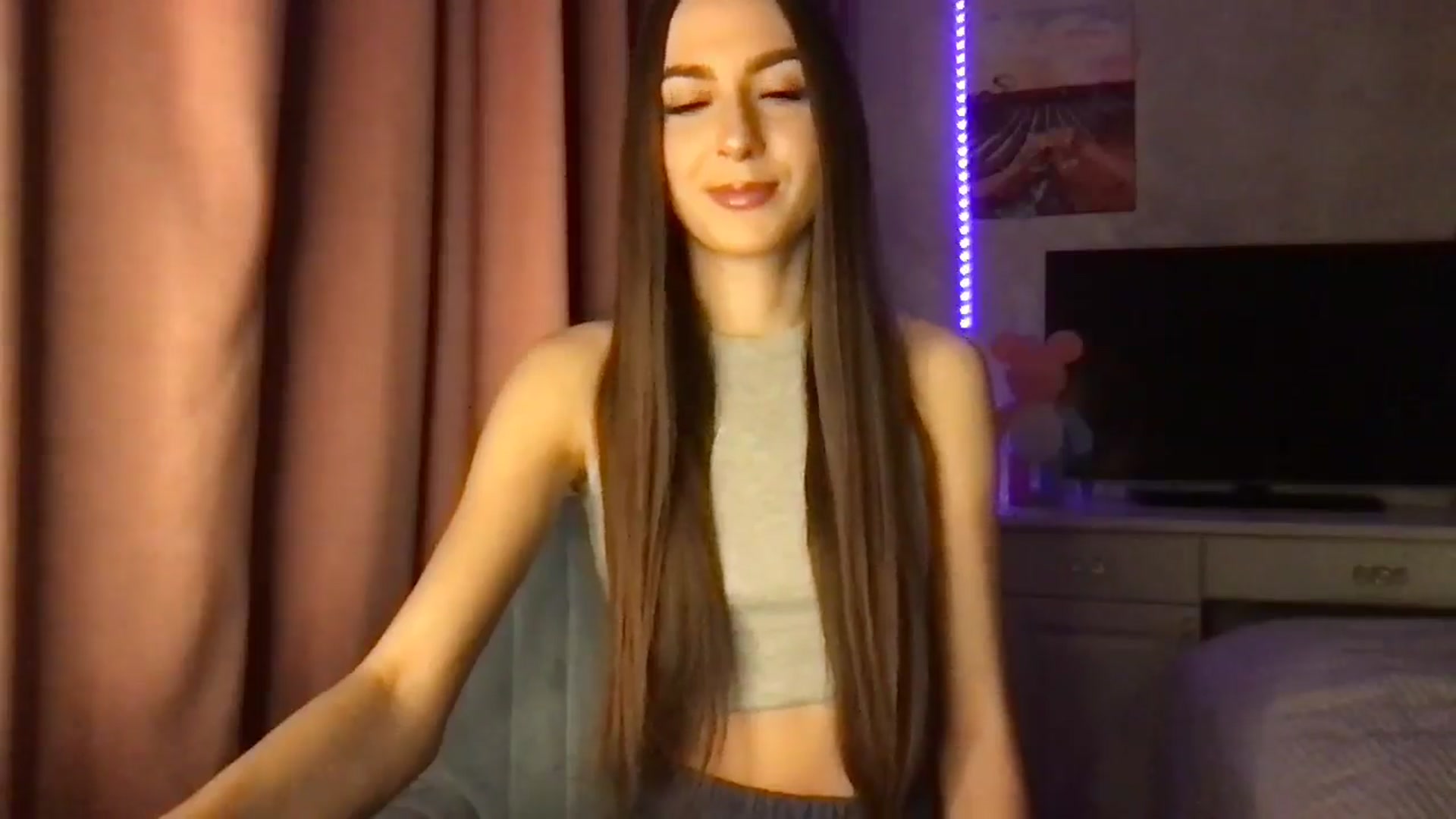Gallery image thumbnail from Milla_'s myfreecams stream on, 01/27/2026, 11:46 image 11 of 20