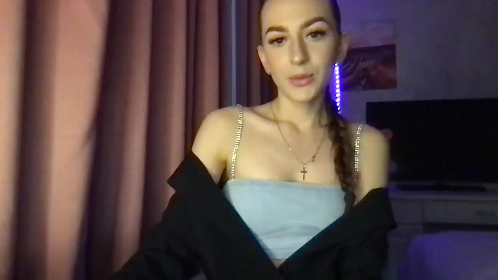 Gallery image thumbnail from Milla_'s myfreecams stream on, 01/28/2026, 13:19 image 6 of 20