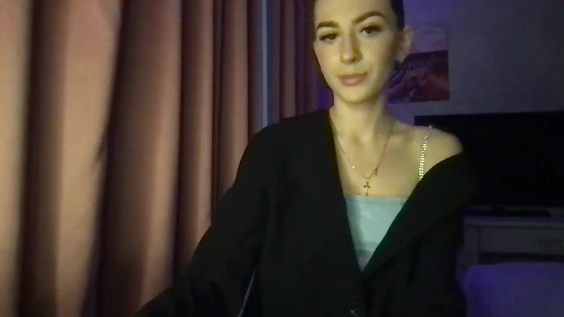 Gallery image thumbnail from Milla_'s myfreecams stream on, 01/28/2026, 13:19 image 18 of 20