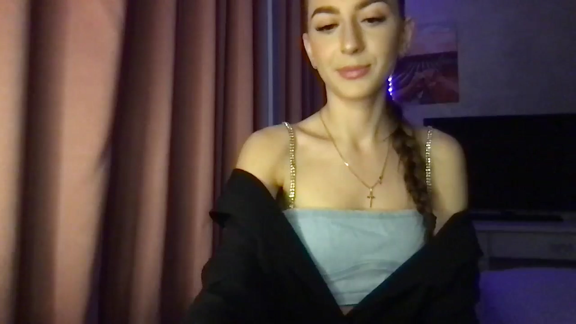 Gallery image thumbnail from Milla_'s myfreecams stream on, 01/28/2026, 13:19 image 7 of 20