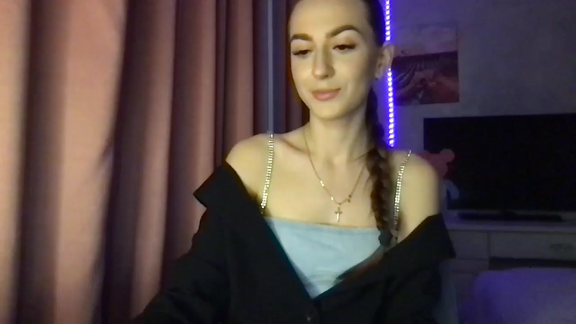 Gallery image thumbnail from Milla_'s myfreecams stream on, 01/28/2026, 13:19 image 1 of 20