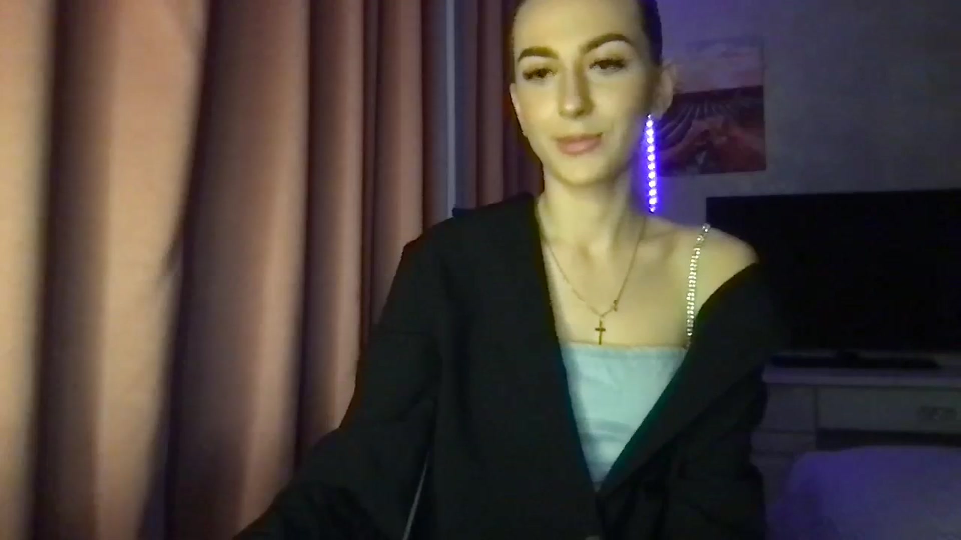 Gallery image thumbnail from Milla_'s myfreecams stream on, 01/28/2026, 13:19 image 17 of 20