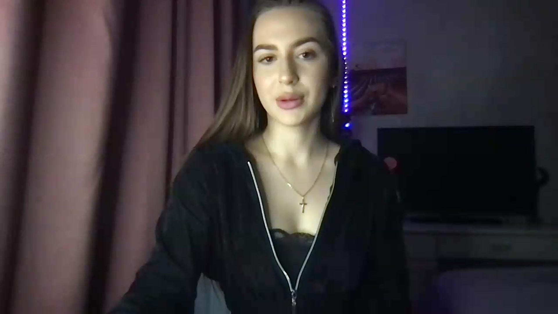 Gallery image thumbnail from Milla_'s myfreecams stream on, 05/18/2026, 20:15 image 6 of 20