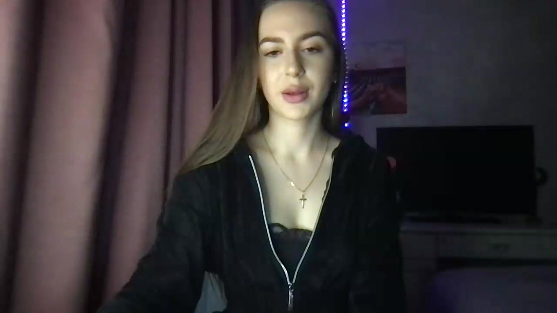 Gallery image thumbnail from Milla_'s myfreecams stream on, 05/18/2026, 20:15 image 7 of 20