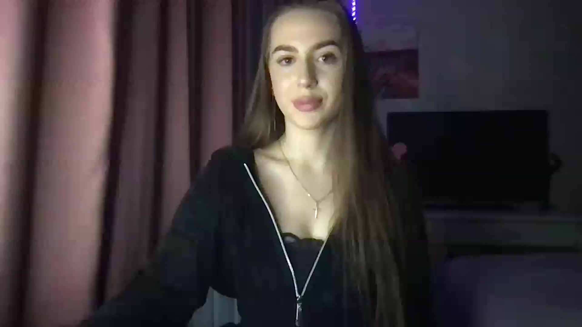 Gallery image thumbnail from Milla_'s myfreecams stream on, 05/18/2026, 20:15 image 18 of 20