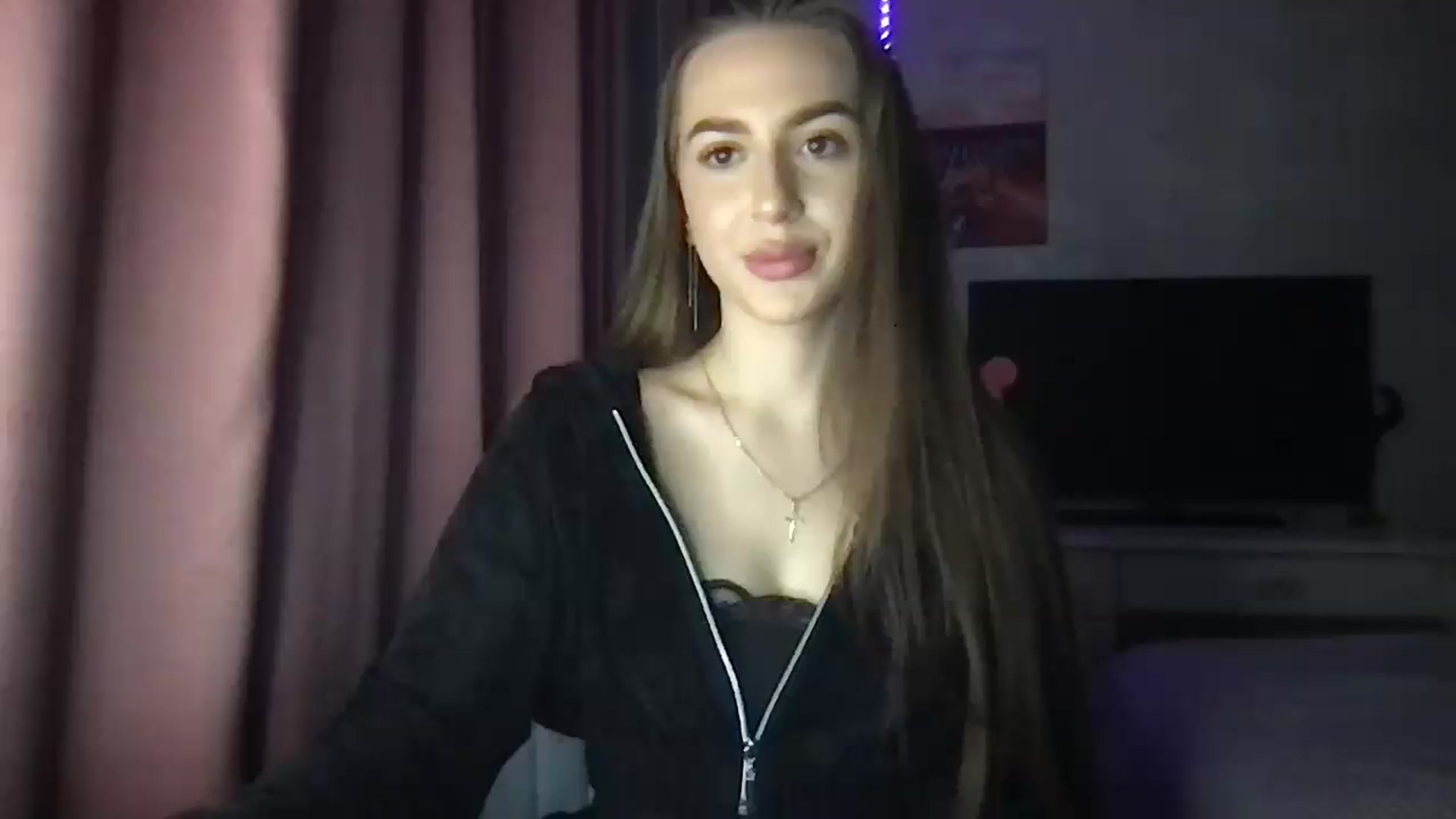 Gallery image thumbnail from Milla_'s myfreecams stream on, 05/18/2026, 20:15 image 17 of 20