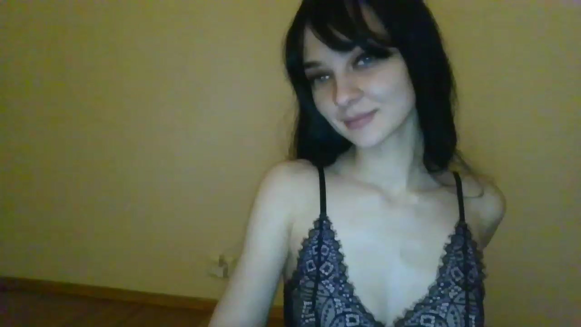 Gallery image thumbnail from Millana_light's myfreecams stream on, 03/31/2023, 17:43 image 10 of 20