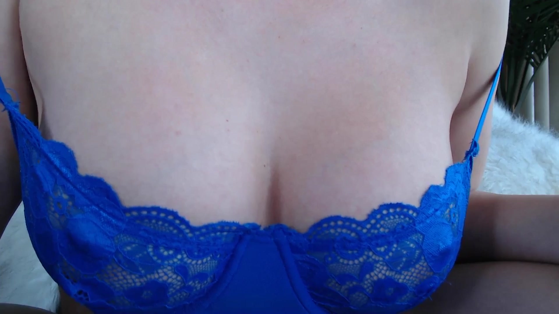 Gallery image thumbnail from MillieBrooks's myfreecams stream on, 05/19/2024, 23:24 image 14 of 20