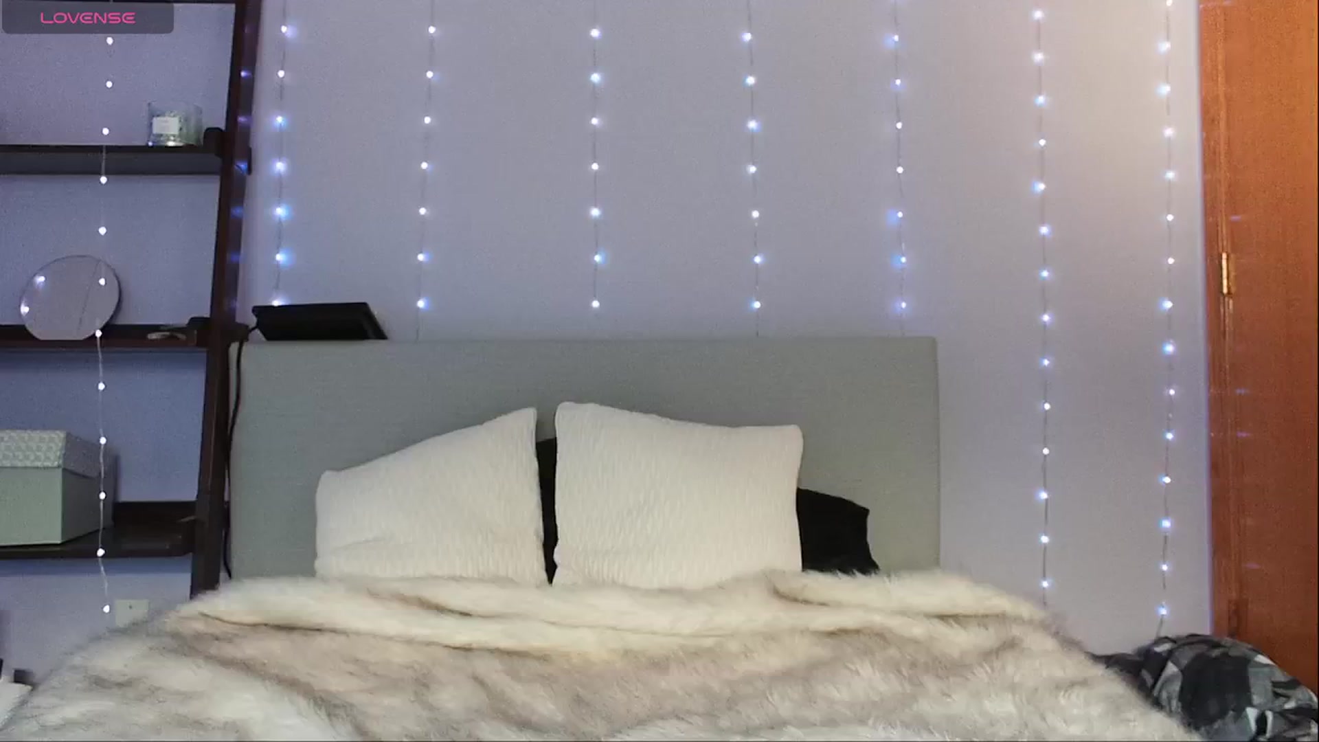 Gallery image thumbnail from MillieBrooks's myfreecams stream on, 12/14/2024, 19:50 image 4 of 20