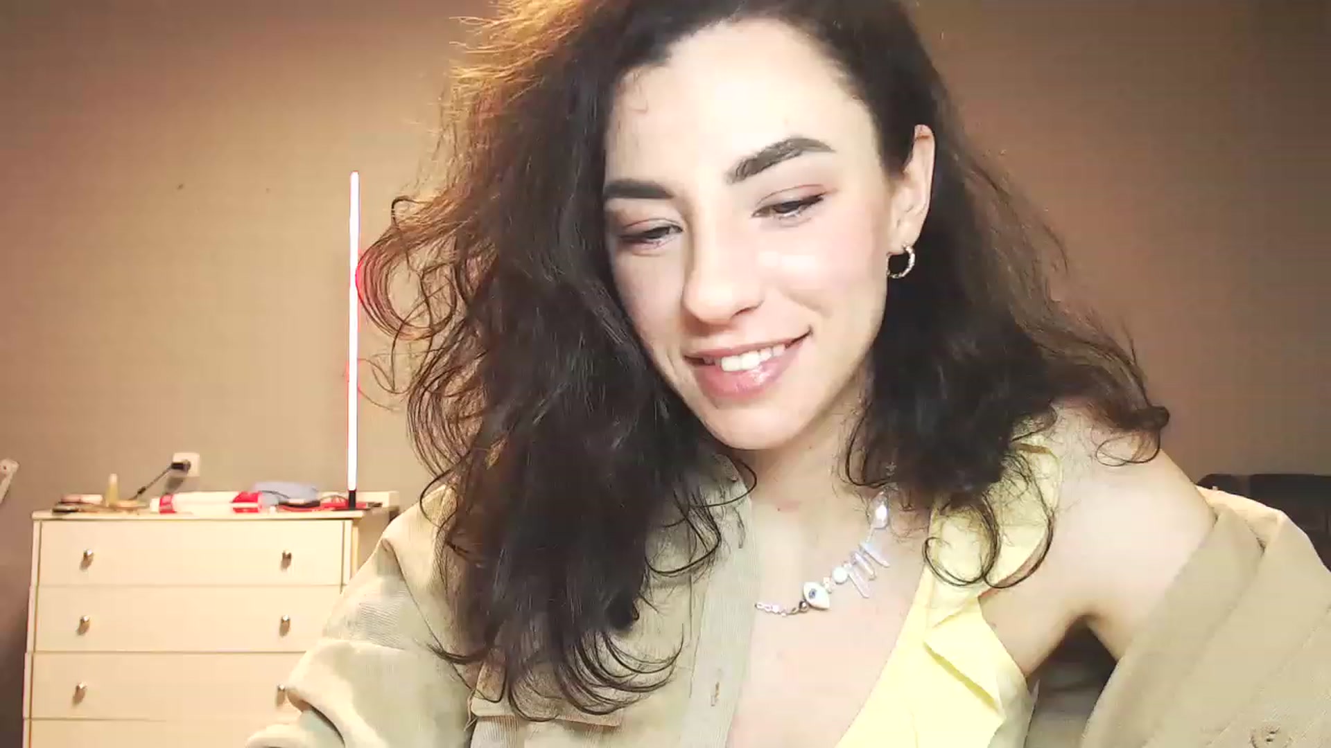 Gallery image thumbnail from Millla_Mi's myfreecams stream on, 12/18/2022, 23:42 image 16 of 20