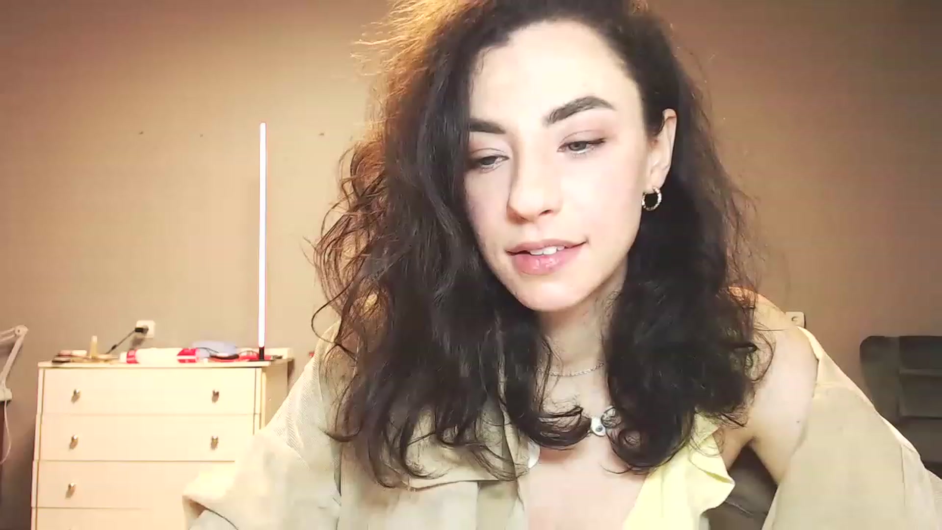 Gallery image thumbnail from Millla_Mi's myfreecams stream on, 12/18/2022, 23:42 image 9 of 20