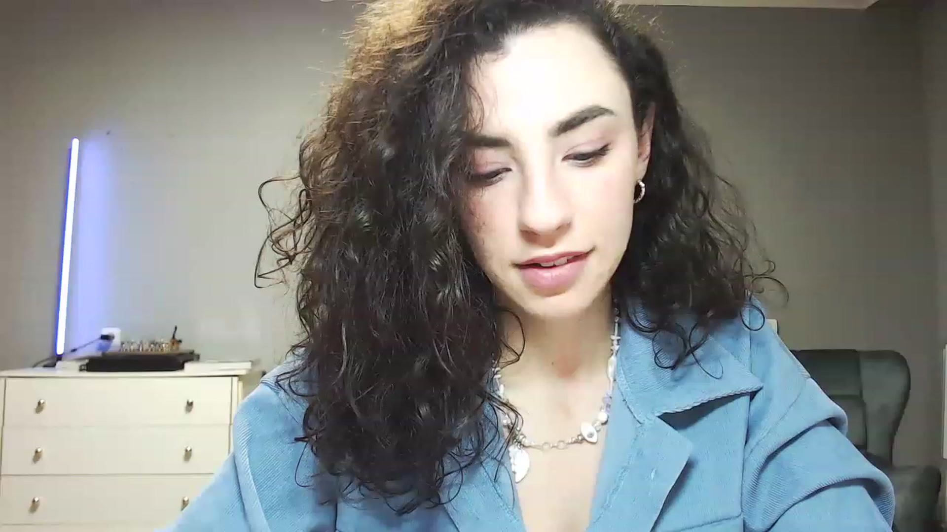 Gallery image thumbnail from Millla_Mi's myfreecams stream on, 01/19/2023, 21:26 image 17 of 20
