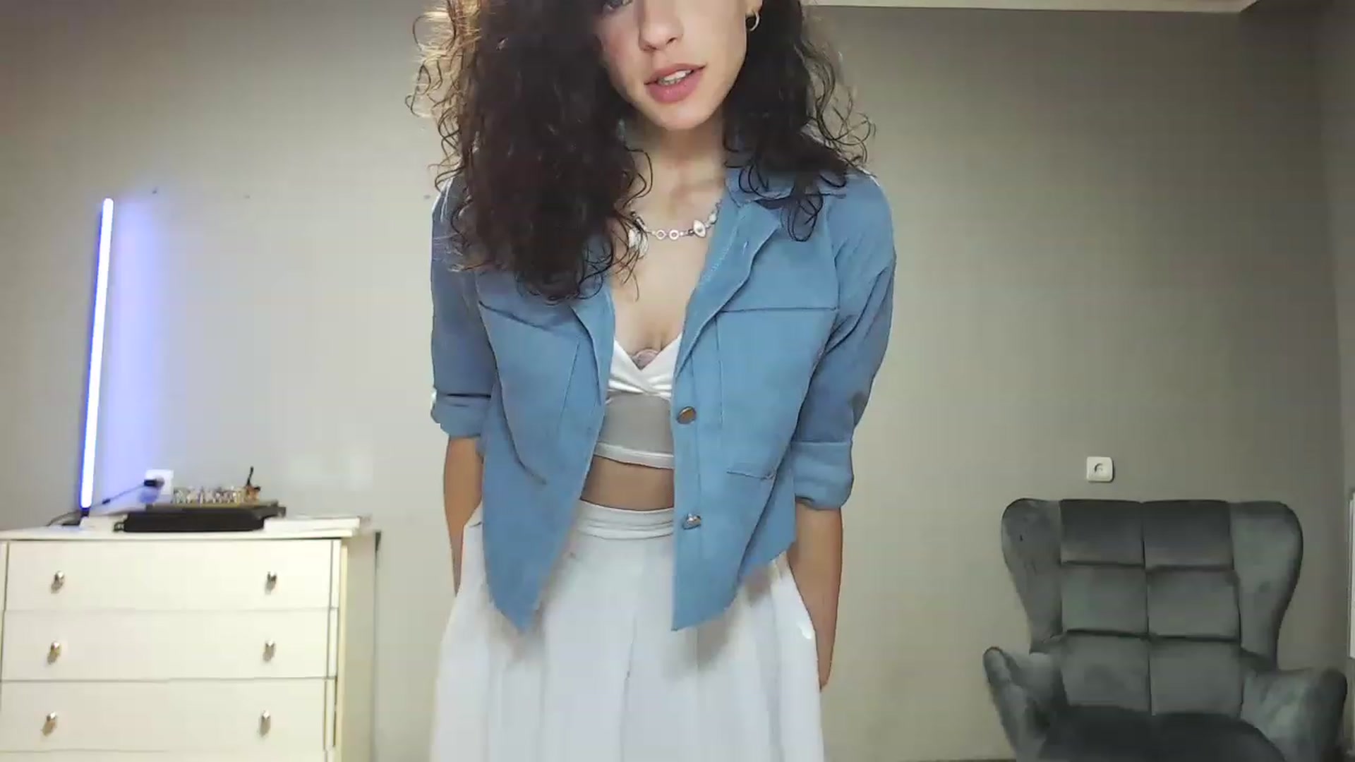 Gallery image thumbnail from Millla_Mi's myfreecams stream on, 01/19/2023, 21:26 image 19 of 20