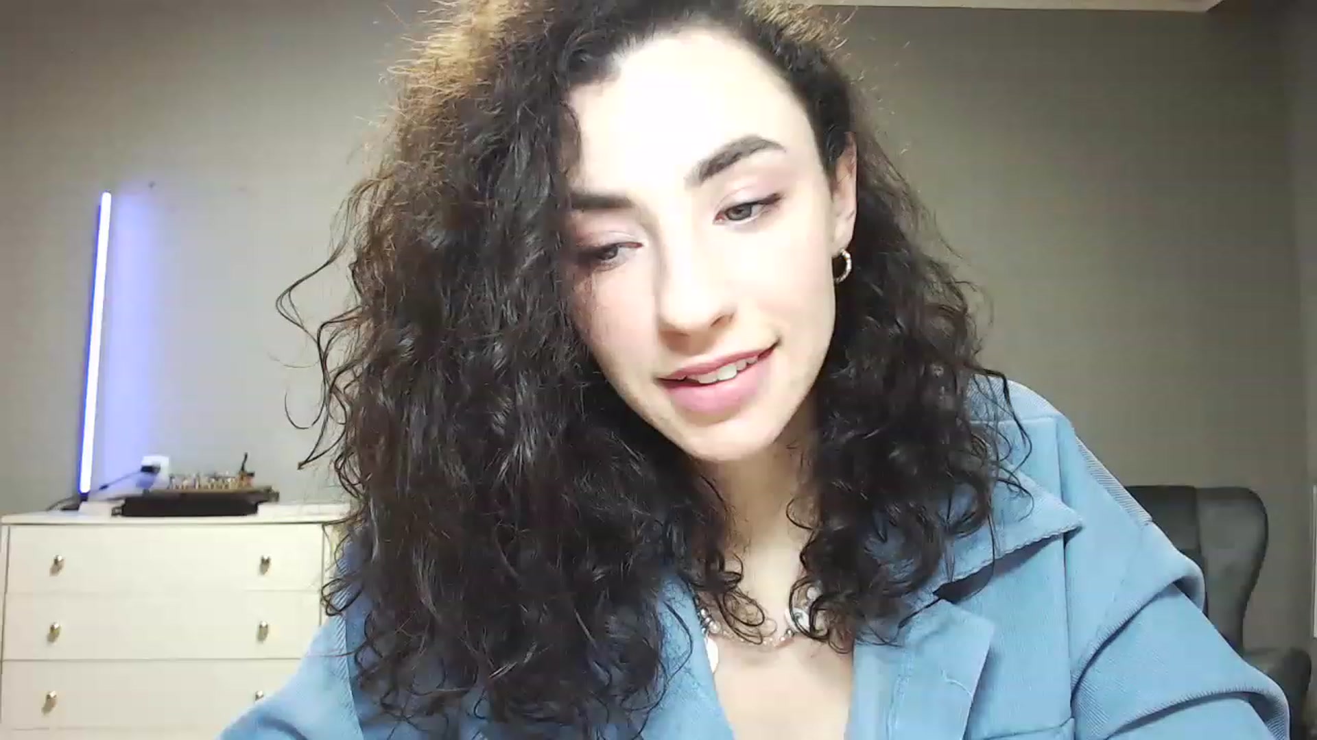 Gallery image thumbnail from Millla_Mi's myfreecams stream on, 01/19/2023, 21:26 image 7 of 20