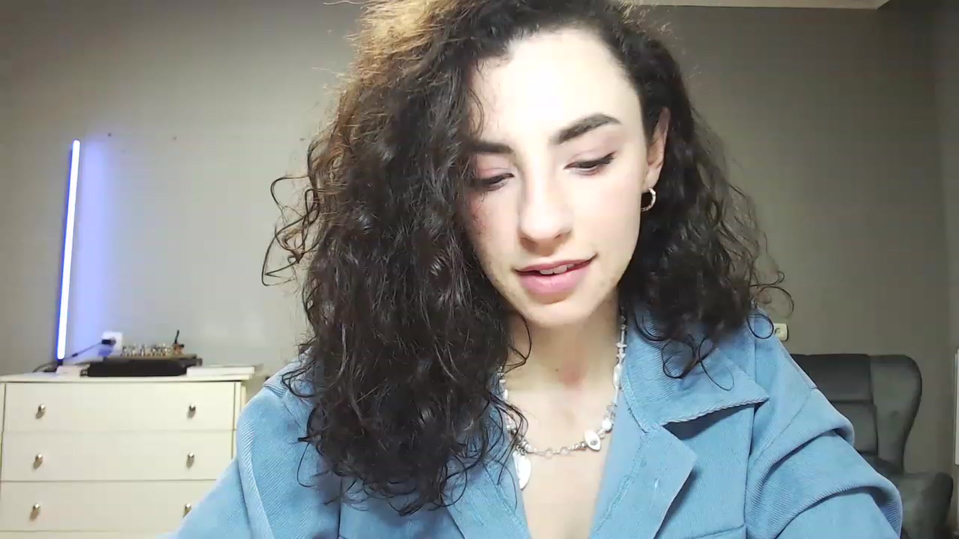 Gallery image thumbnail from Millla_Mi's myfreecams stream on, 01/19/2023, 21:26 image 16 of 20