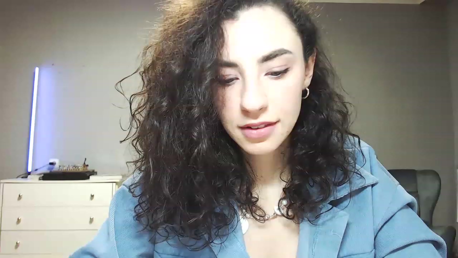 Gallery image thumbnail from Millla_Mi's myfreecams stream on, 01/19/2023, 21:26 image 6 of 20