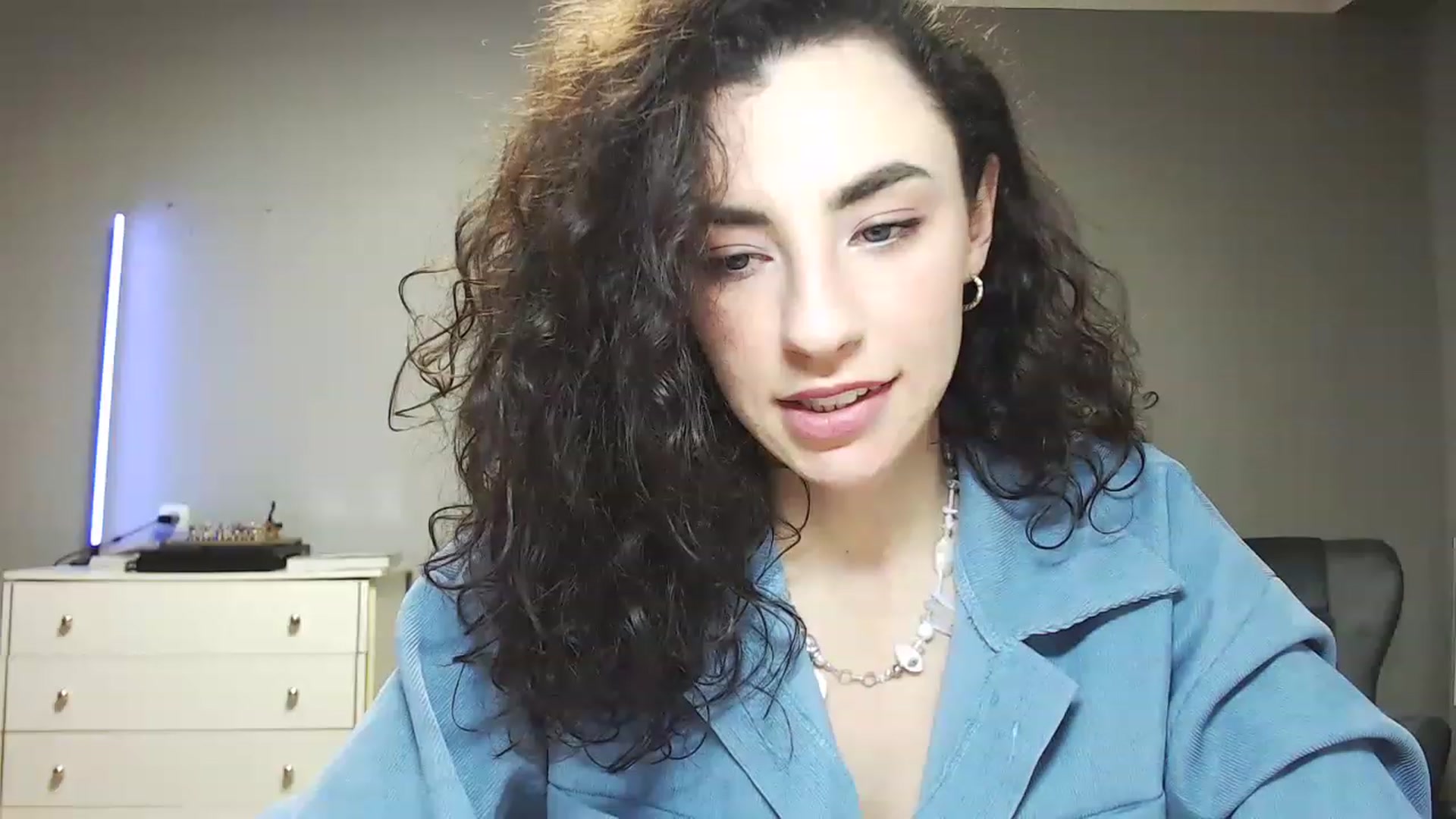 Gallery image thumbnail from Millla_Mi's myfreecams stream on, 01/19/2023, 21:26 image 13 of 20