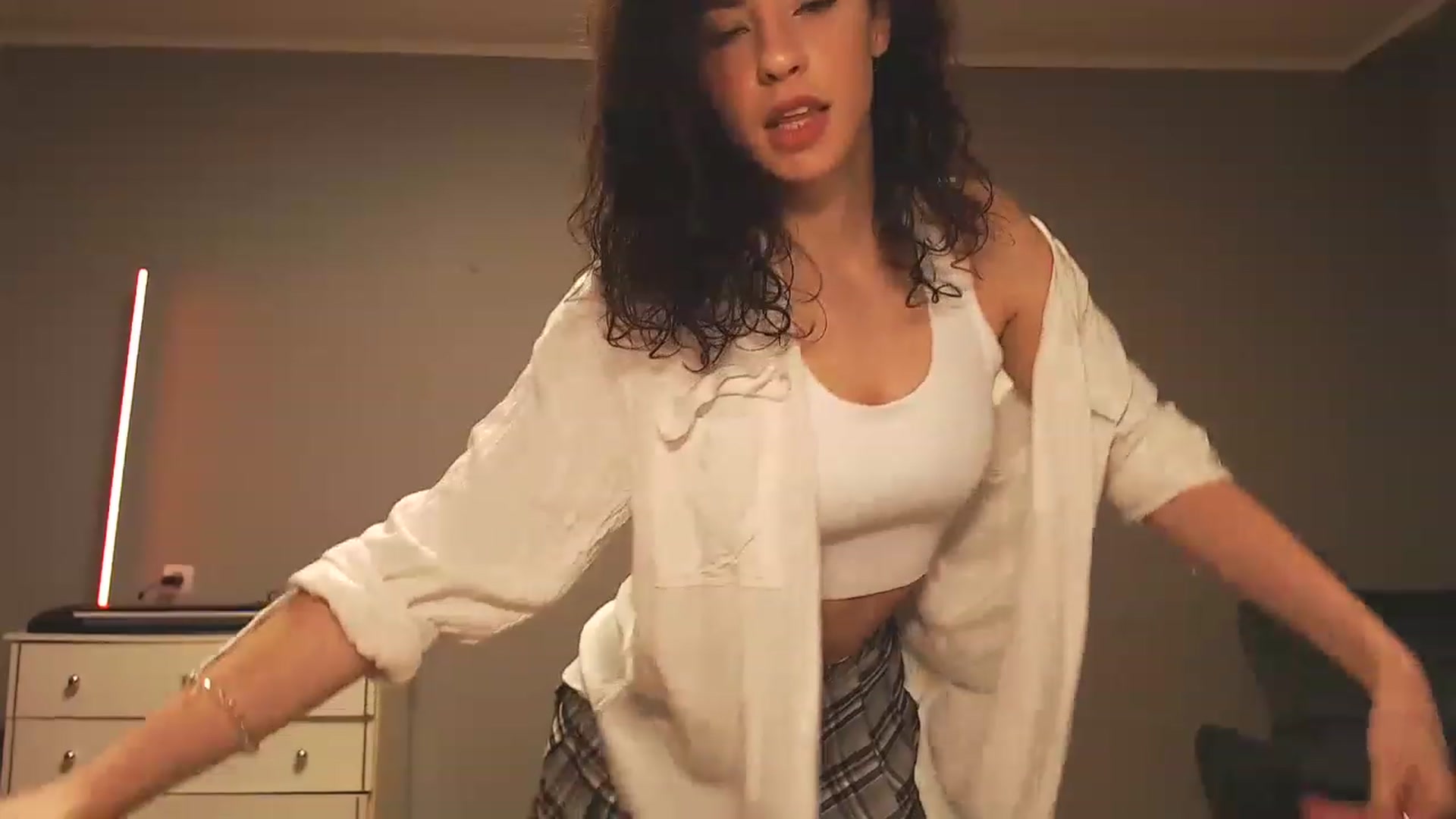 Gallery image thumbnail from Millla_Mi's myfreecams stream on, 02/05/2023, 15:22 image 17 of 20