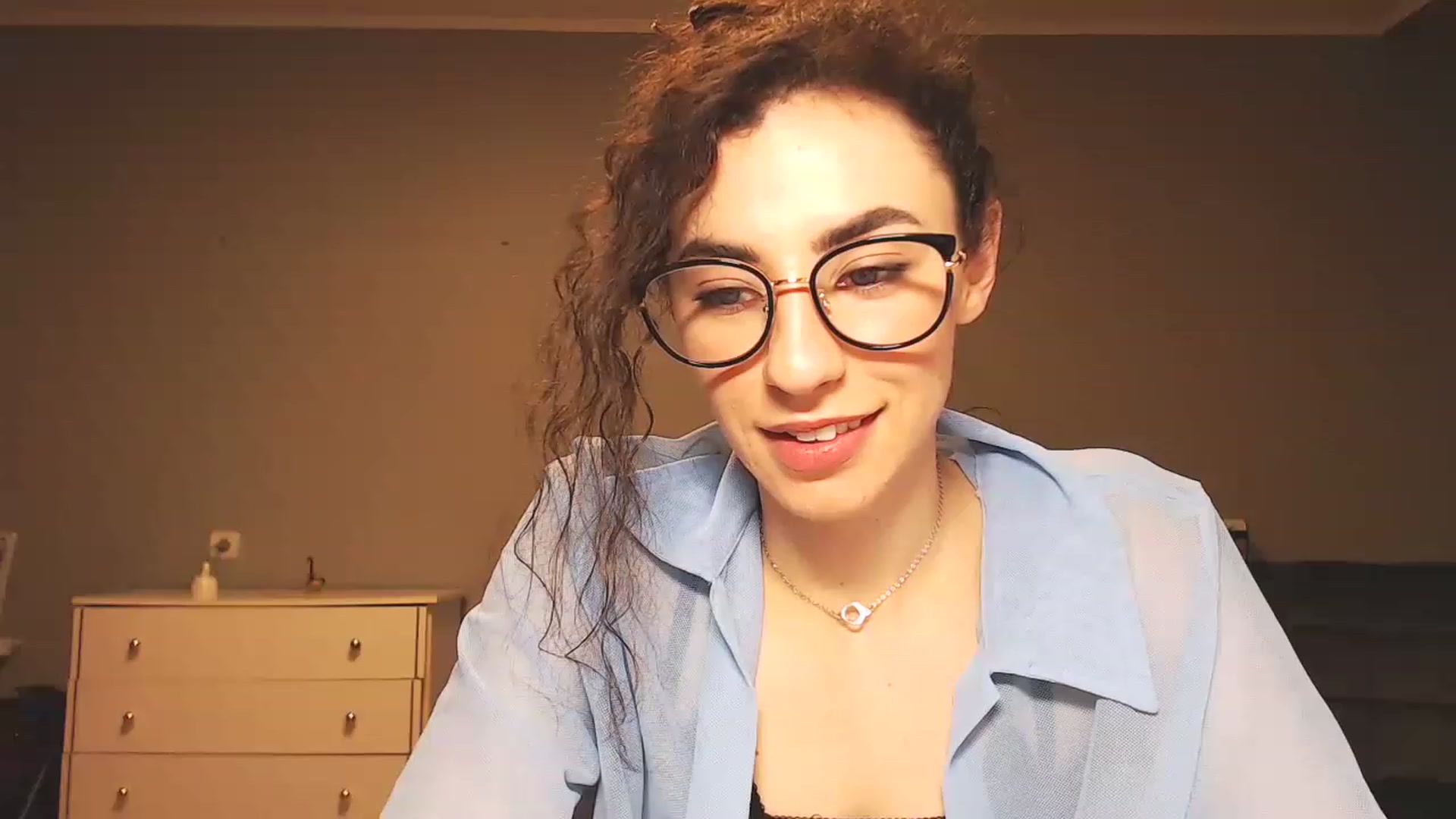 Gallery image thumbnail from Millla_Mi's myfreecams stream on, 02/19/2023, 20:01 image 14 of 20