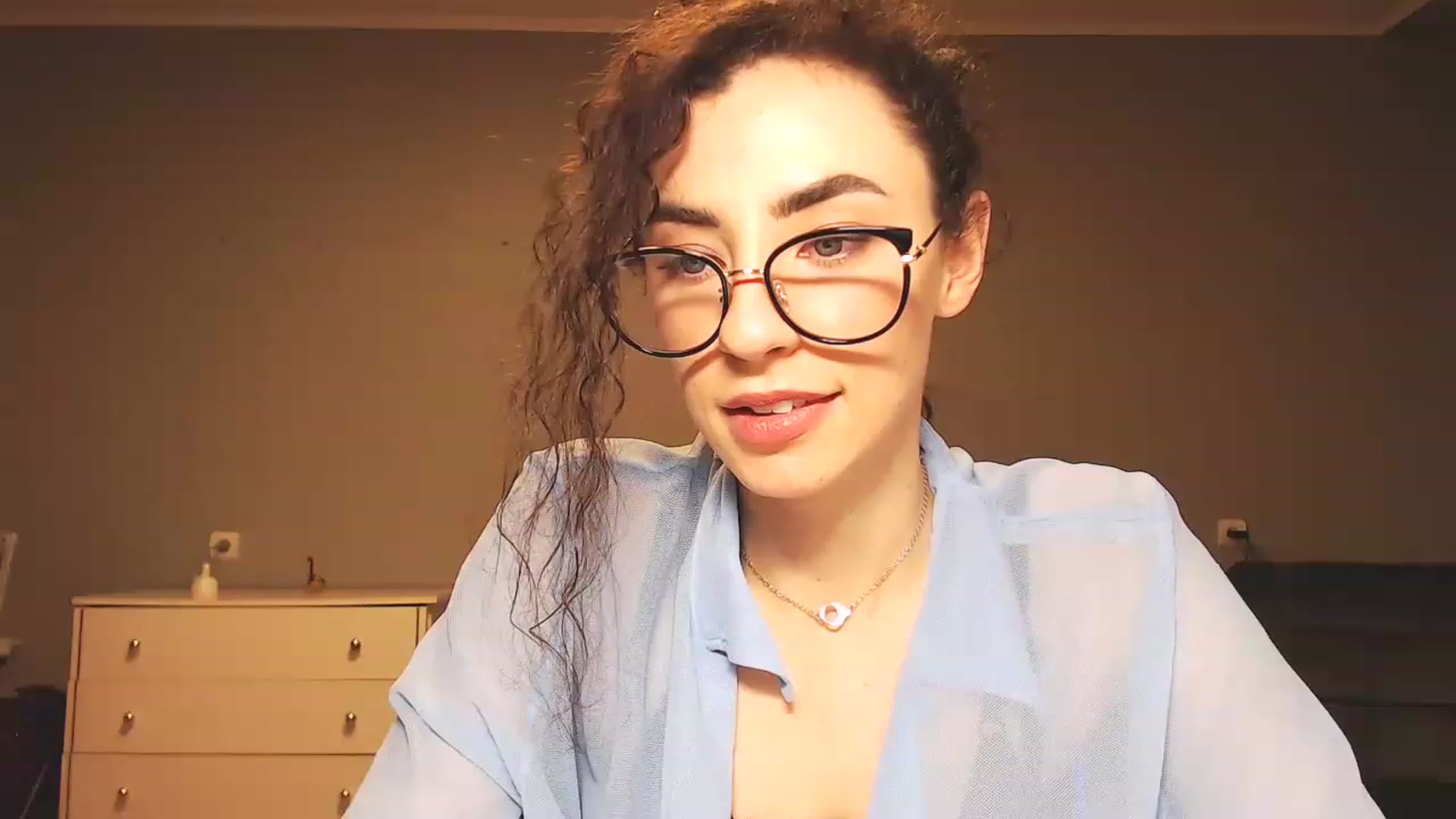 Gallery image thumbnail from Millla_Mi's myfreecams stream on, 02/19/2023, 20:01 image 13 of 20