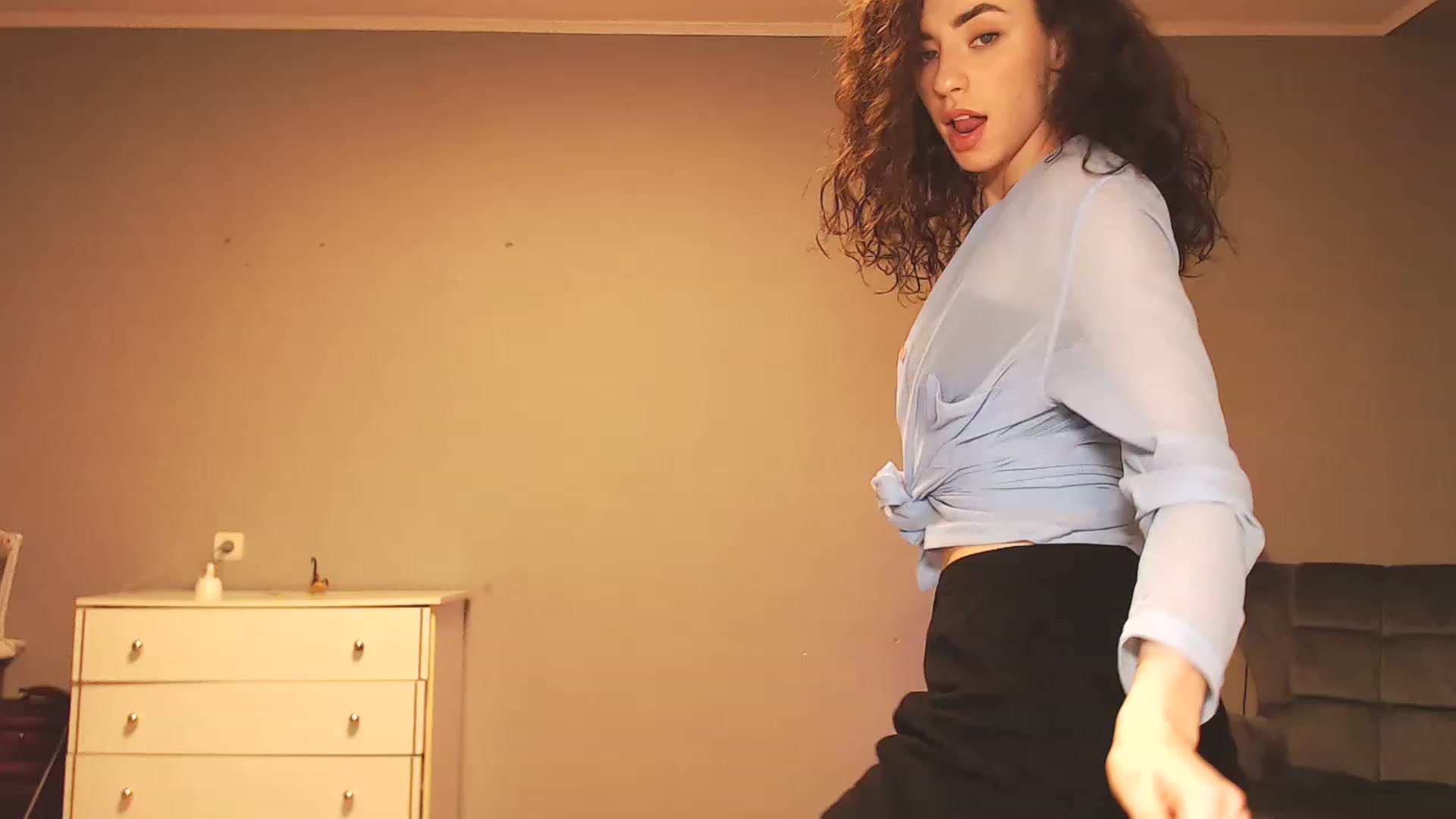 Gallery image thumbnail from Millla_Mi's myfreecams stream on, 02/19/2023, 20:01 image 5 of 20