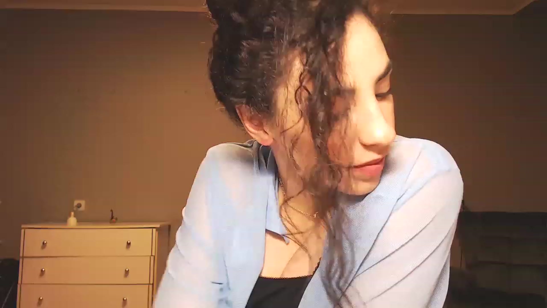 Gallery image thumbnail from Millla_Mi's myfreecams stream on, 02/19/2023, 20:01 image 2 of 20