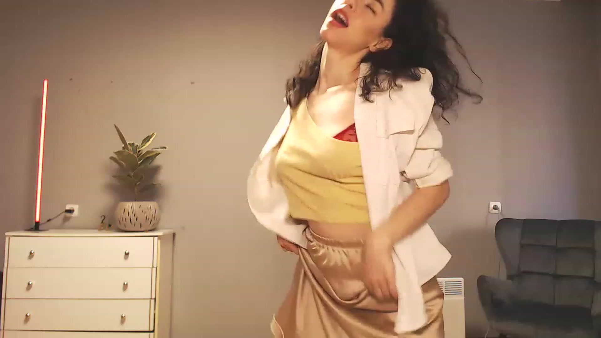 Gallery image thumbnail from Millla_Mi's myfreecams stream on, 03/12/2023, 09:03 image 6 of 20