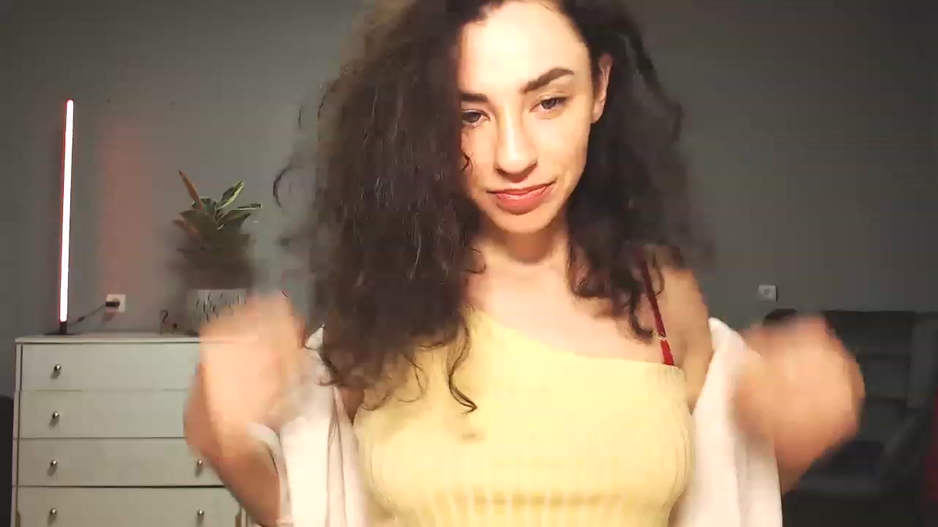 Gallery image thumbnail from Millla_Mi's myfreecams stream on, 03/12/2023, 15:56 image 18 of 20