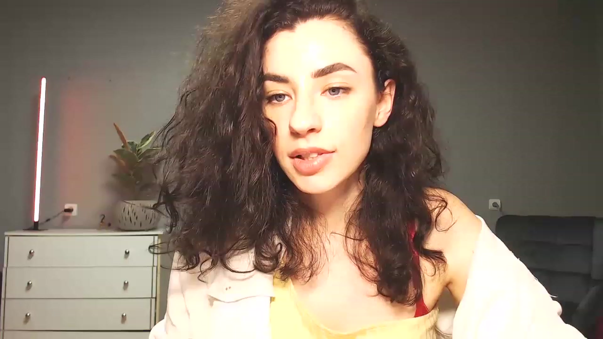 Gallery image thumbnail from Millla_Mi's myfreecams stream on, 03/12/2023, 19:23 image 20 of 20