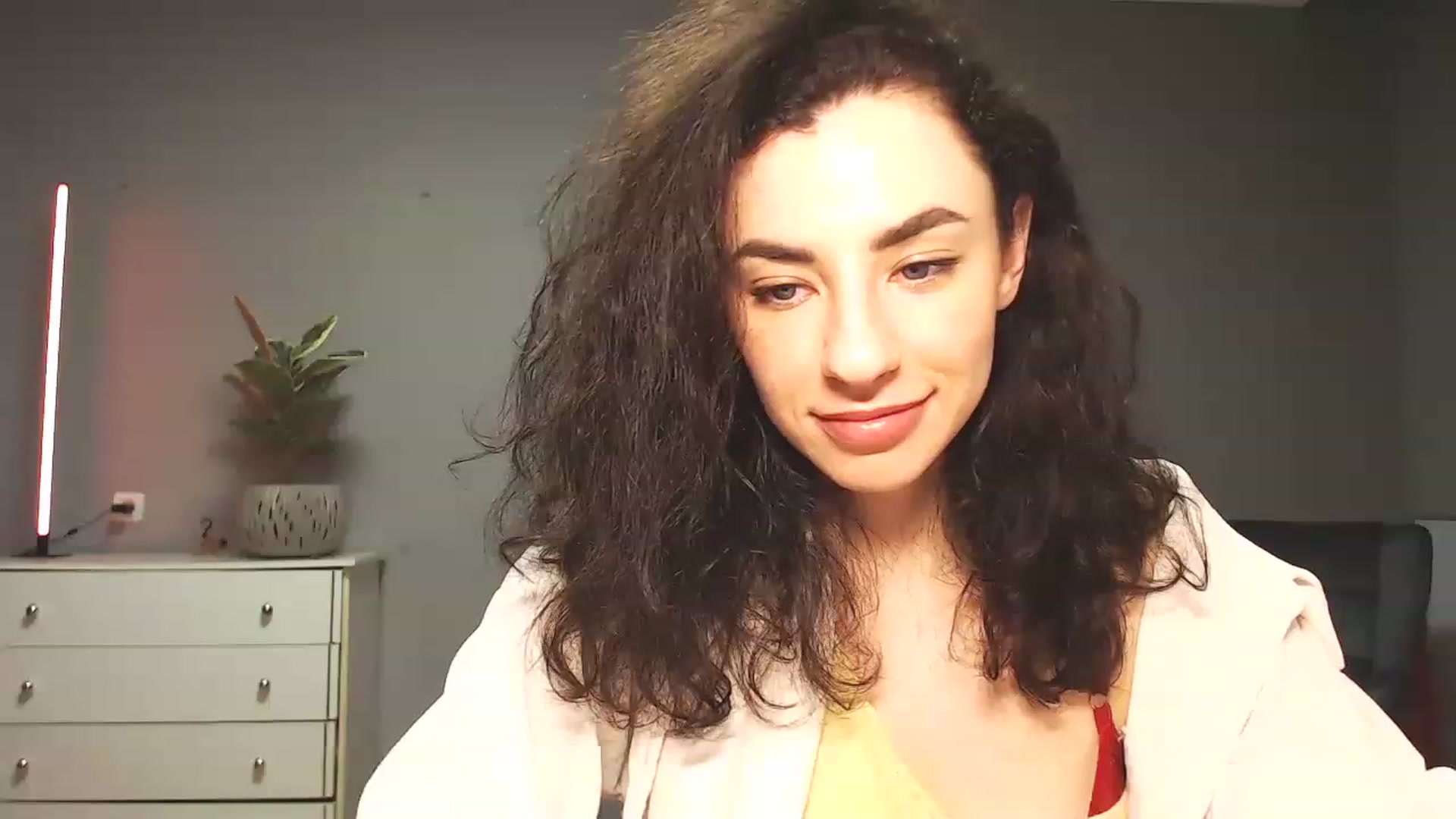 Gallery image thumbnail from Millla_Mi's myfreecams stream on, 03/12/2023, 19:23 image 14 of 20