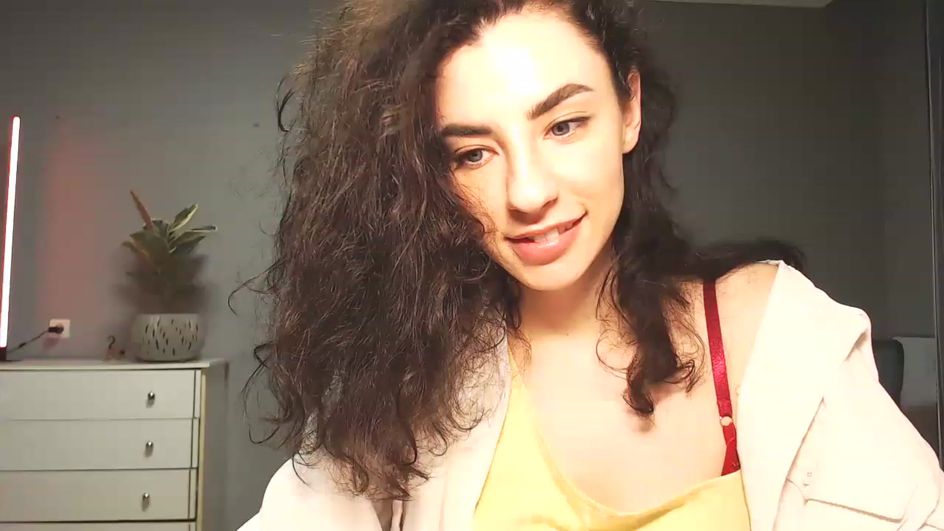 Gallery image thumbnail from Millla_Mi's myfreecams stream on, 03/12/2023, 19:23 image 15 of 20